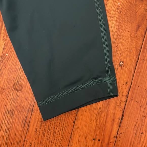 SOLD | Lululemon Wunder Under Leggings 25” - Picture 8 of 8